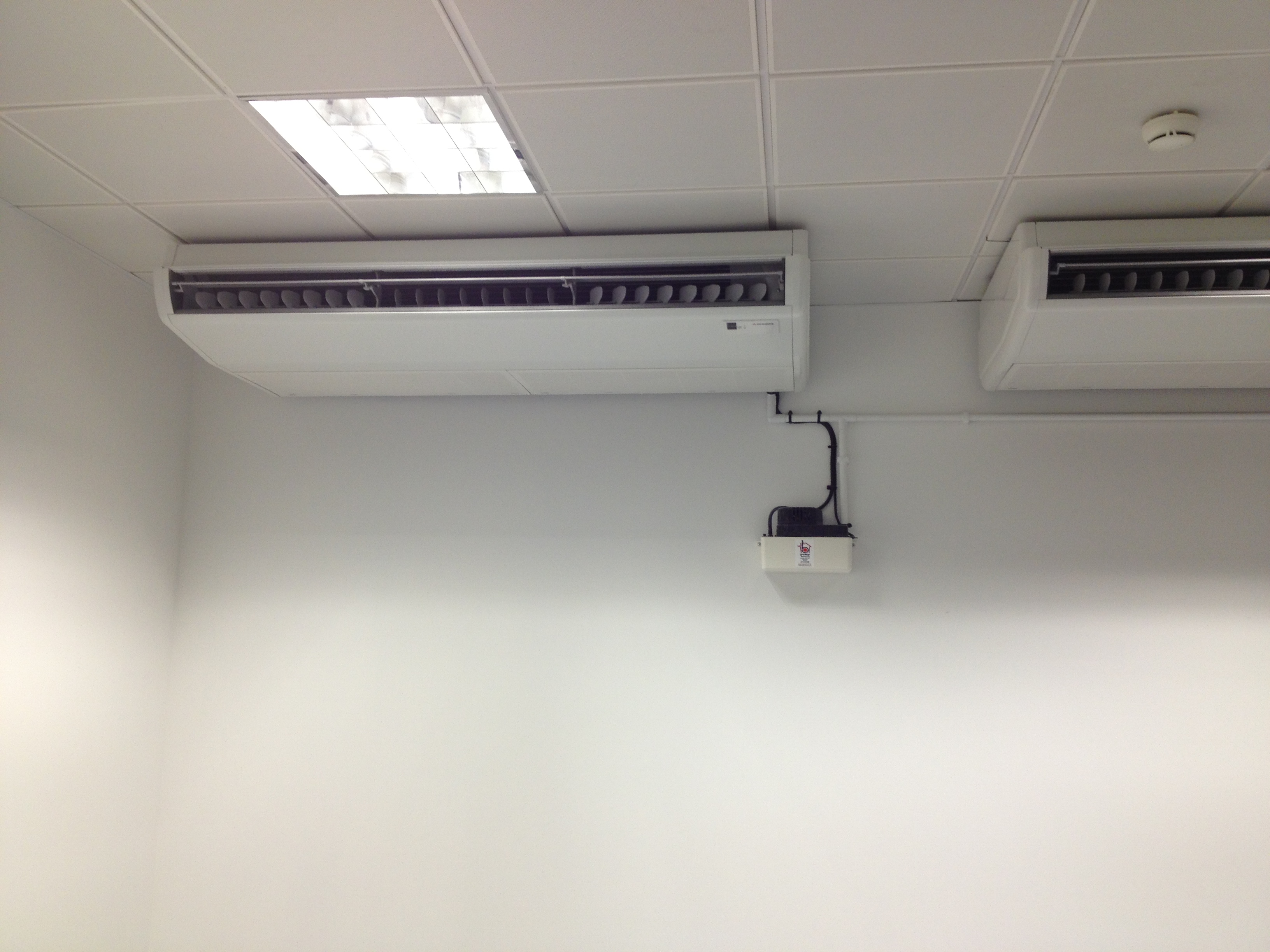 MHI Indoor units in the server room